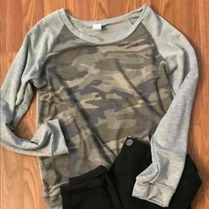 Camo lightweight sweater